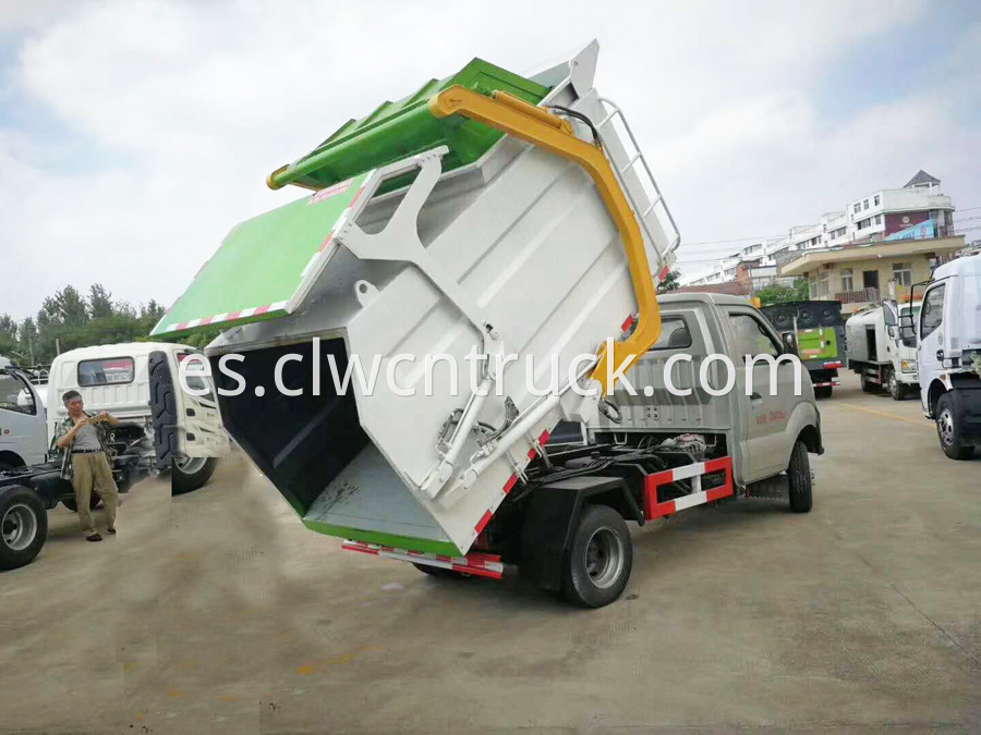 self loader garbage truck 8